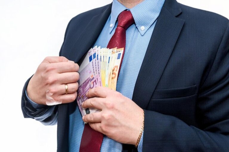 Using Quick Loans to Consolidate Debt: Is It a Good Idea? Loan